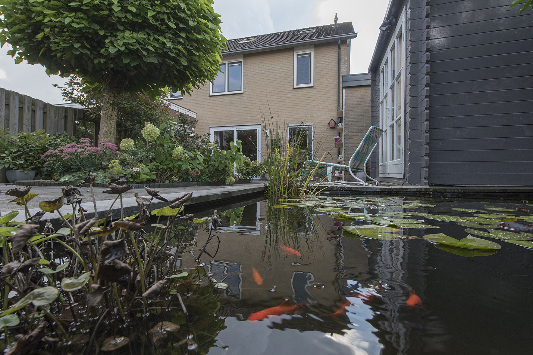 Tuinkant oude woning